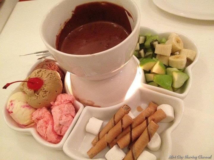 Chocolate Fondue at Citrus