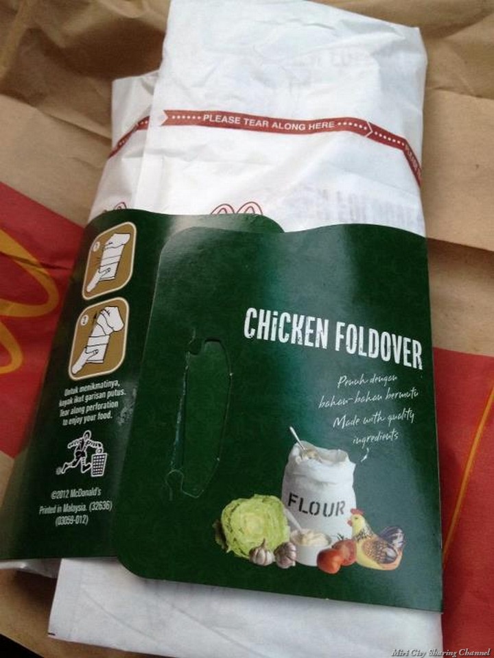 Chicken Foldover packege design back view
