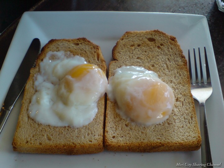 Half boiled eggs toast