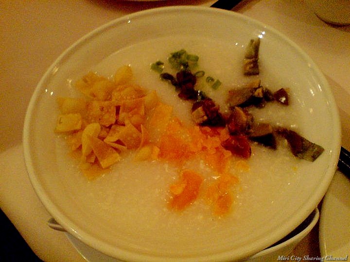 Porridge at Han Palace Restaurant Miri