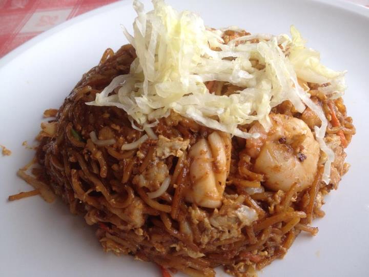 Sambal Noodles with Seafood