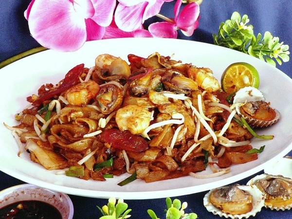 Tasty PENANG STYLE FRIED Koay Teow