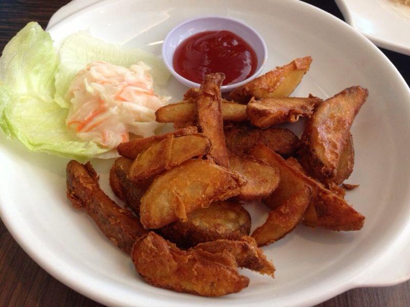 Potato wedges with Salad at 5 Degree Cafe